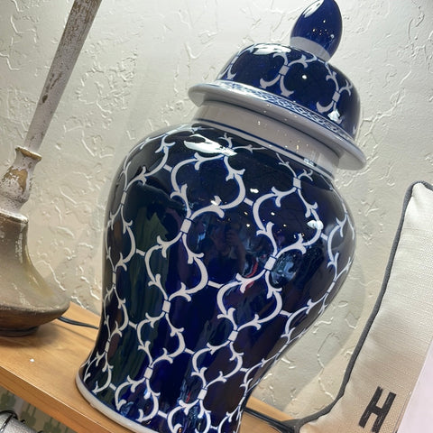 18" Blue and White Quatrefoil lidded ceramic ginger jar