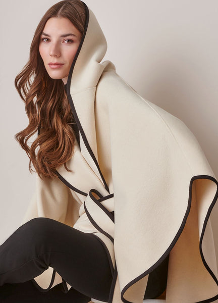 Lola Contrast Cape