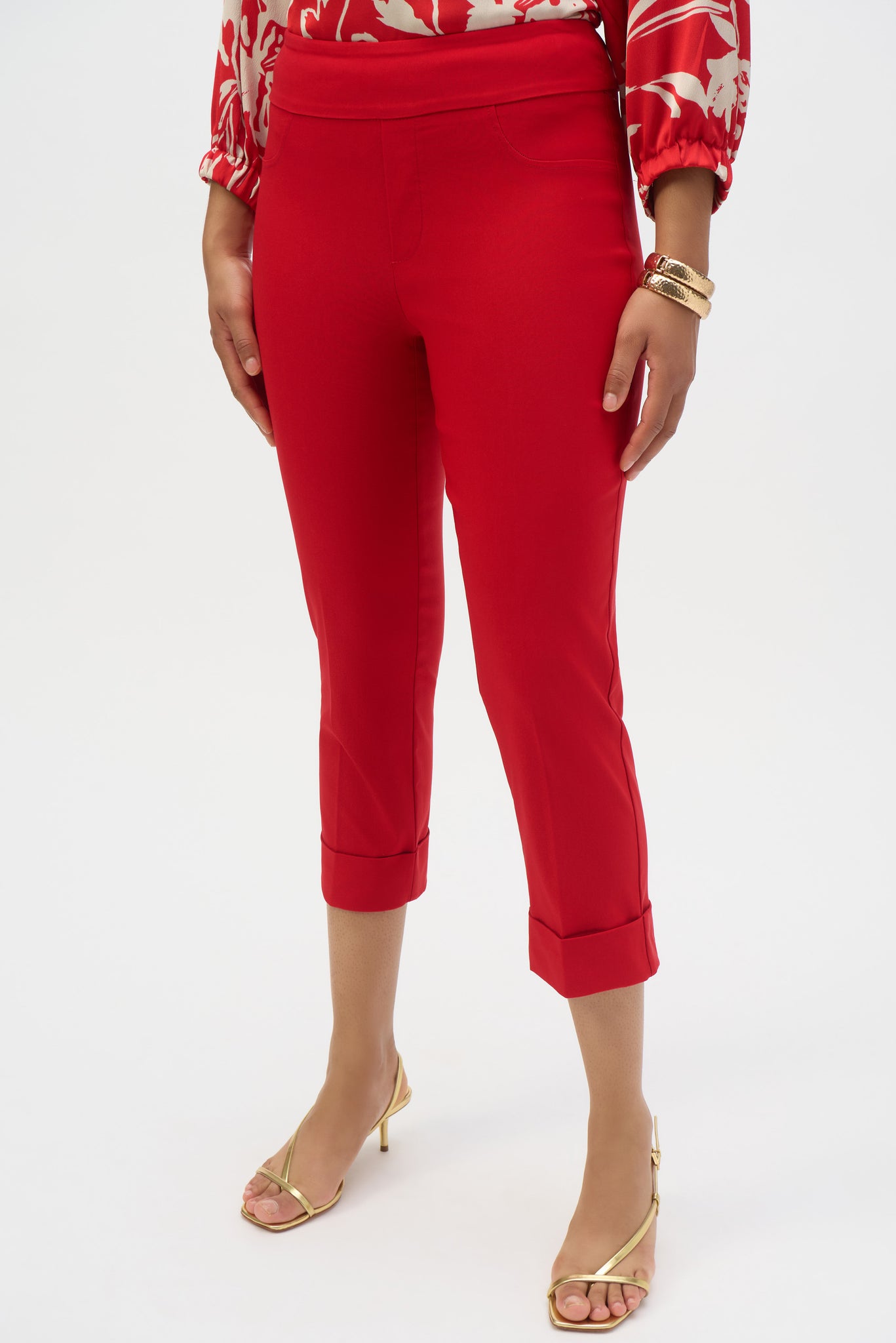 Pull-On Capri Pants