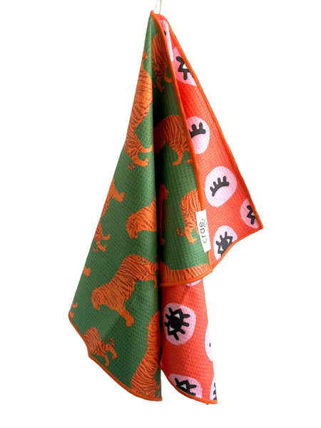 Crae.Home - Eye of the Tiger: Reversible Hand Towel: Orange/Cream/Green / 19x29 in / Hand Towel