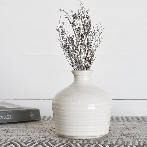 5.3″ WHITE LINE VASE