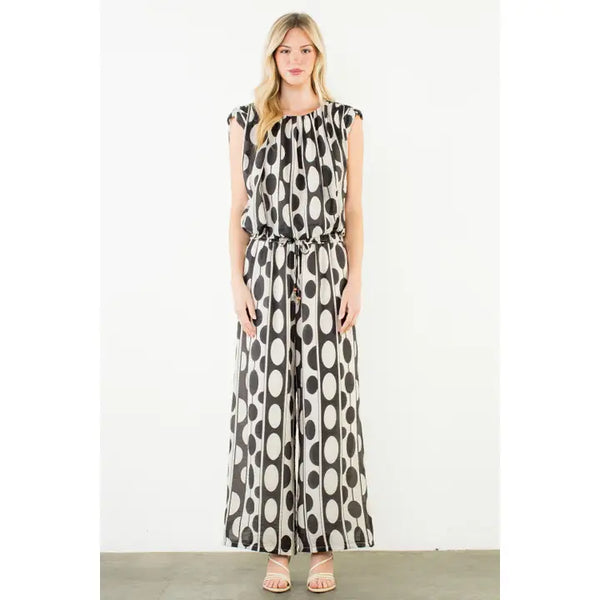 Sleeveless geometric pattern top