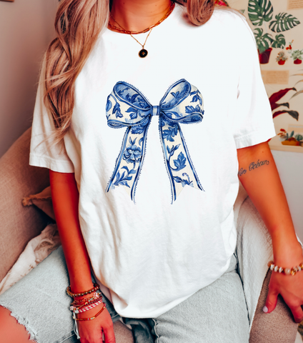 Blue Floral Bow Graphic Tee: M
